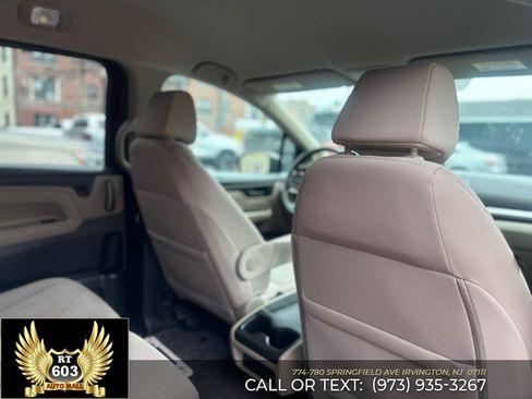 Used 2021 Honda Odyssey EX image 11