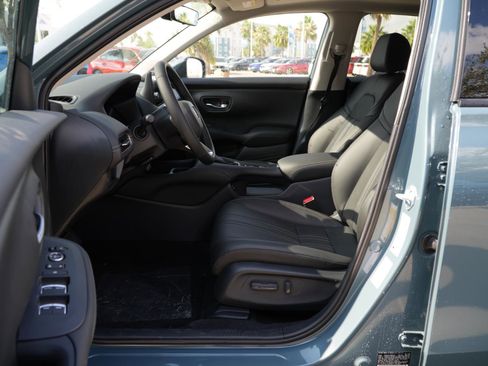New 2026 Honda HR-V EX-L image 16