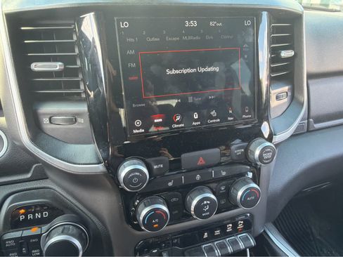 Used 2019 RAM 1500 Big Horn AWD/4WD image 3