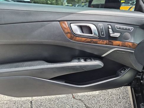 Used 2013 Mercedes-Benz SL 550 image 9
