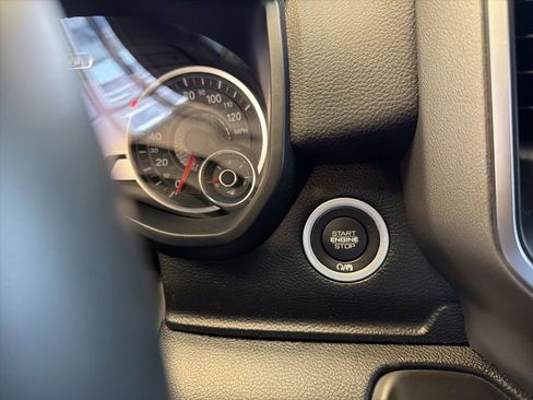 Used 2024 RAM 1500 Big Horn image 29