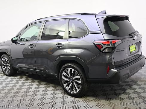 Used 2026 Subaru Forester Touring AWD/4WD image 3