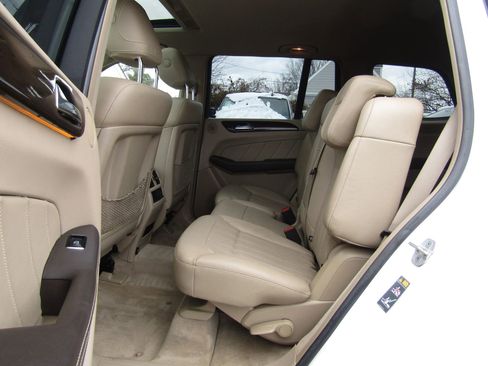 Used 2015 Mercedes-Benz GL 320 BlueTEC 4MATIC image 18