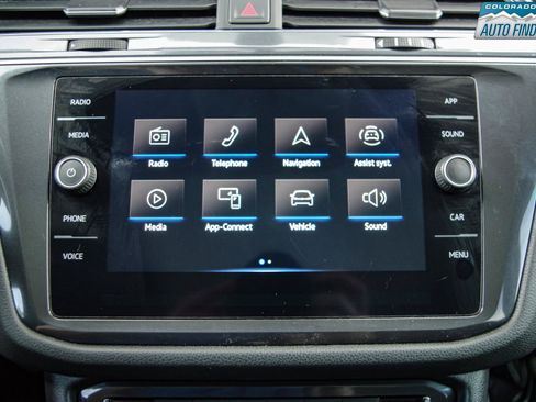 Used 2021 Volkswagen Tiguan SE AWD/4WD image 21
