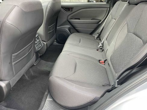 Certified 2025 Subaru Forester Premium image 9