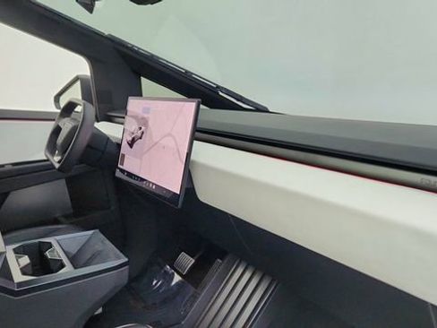 Used 2024 Tesla Cybertruck AWD Crew Cab image 17