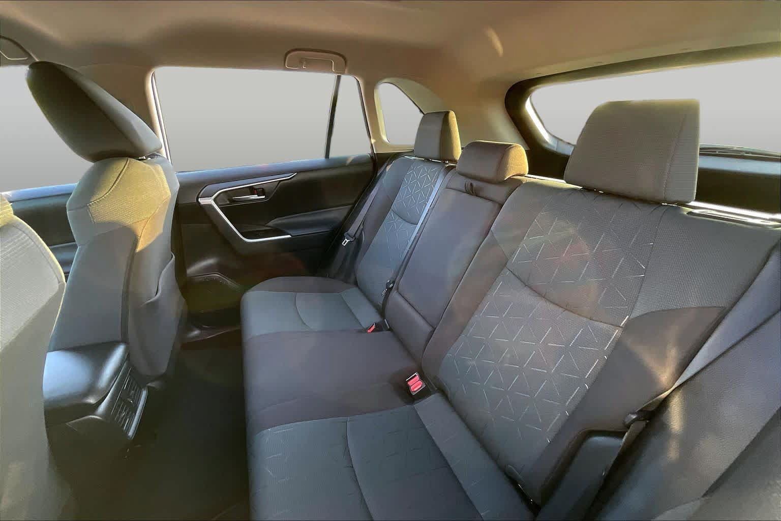 Used 2025 Toyota RAV4 XLE w/ Weather Package AWD/4WD image 20