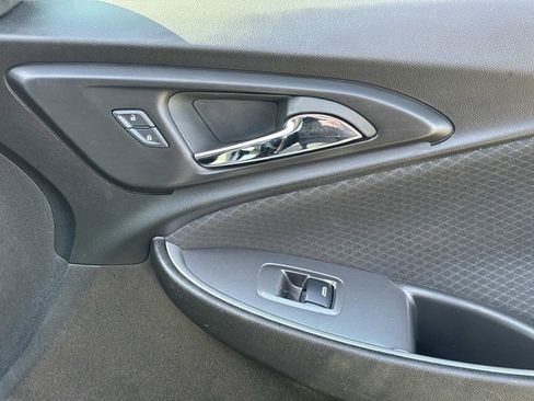 Used 2025 Chevrolet Malibu LT image 14