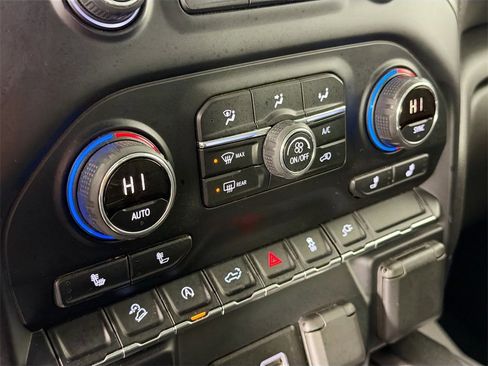 Used 2019 Chevrolet Silverado 1500 LT Trail Boss image 14