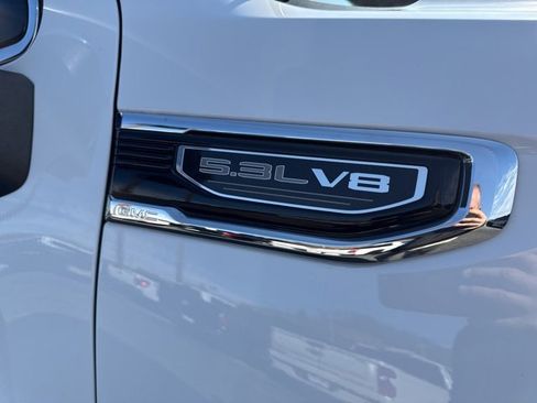 Used 2022 GMC Sierra 1500 SLT w/ SLT Convenience Package image 13