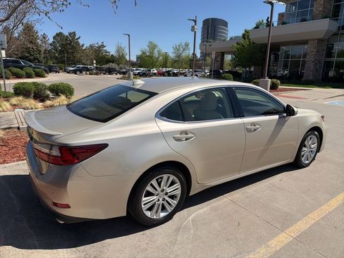 Used 2016 Lexus ES 350 w/ Navigation System Package FWD image 3