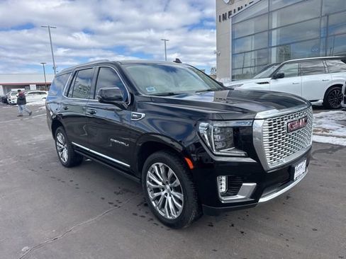 Used 2023 GMC Yukon Denali image 3