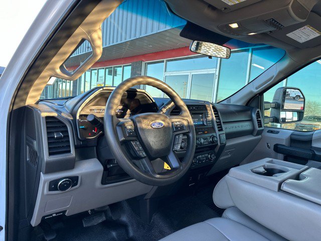 Used 2018 Ford F550 4x4 Regular Cab Super Duty image 23