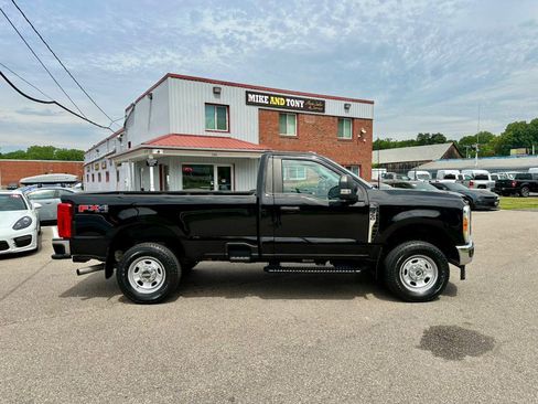 Used 2023 Ford F350 XL w/ FX4 Off-Road Package AWD/4WD image 5
