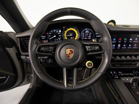Certified 2022 Porsche 911 Targa 4 GTS image 19