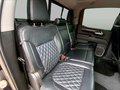 Used 2022 Chevrolet Silverado 1500 RST w/ Texas Edition Plus AWD/4WD image 19