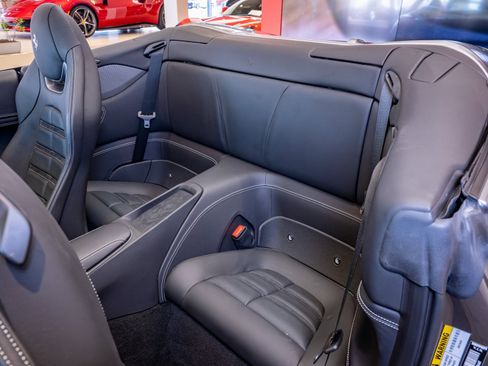 Used 2022 Ferrari Portofino M image 13