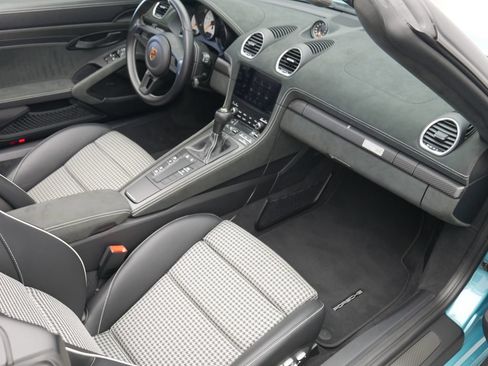 Certified 2024 Porsche 718 Boxster Spyder RS RWD image 21