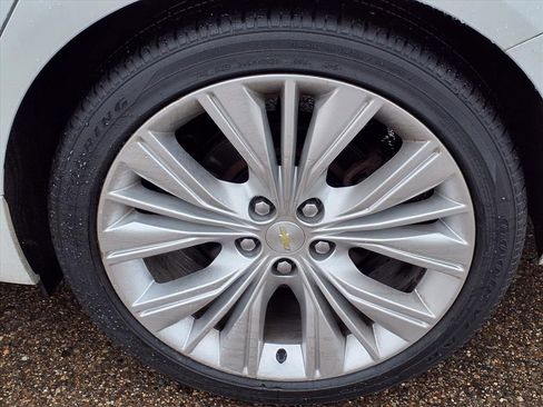 Used 2016 Chevrolet Impala LTZ w/ Enhanced Convenience Package image 7