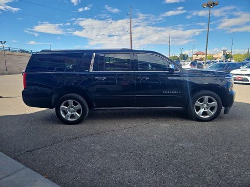Used 2016 Chevrolet Suburban LTZ image 6