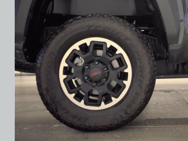 Used 2026 Toyota Tacoma TRD Off-Road AWD/4WD image 21