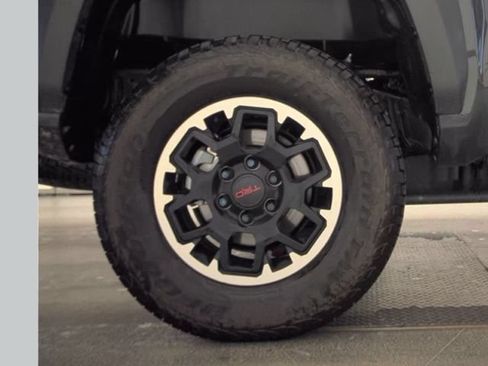 Used 2026 Toyota Tacoma TRD Off-Road AWD/4WD image 21