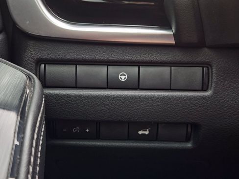 Used 2023 Nissan Rogue SL w/ SL Premium Package FWD image 25