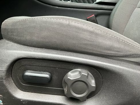 Used 2014 Ford Taurus SEL w/ Equipment Group 201A image 26