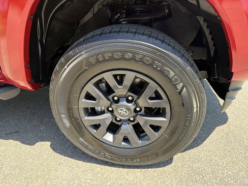 Used 2023 Toyota Tacoma SR5 w/ Technology Package image 12