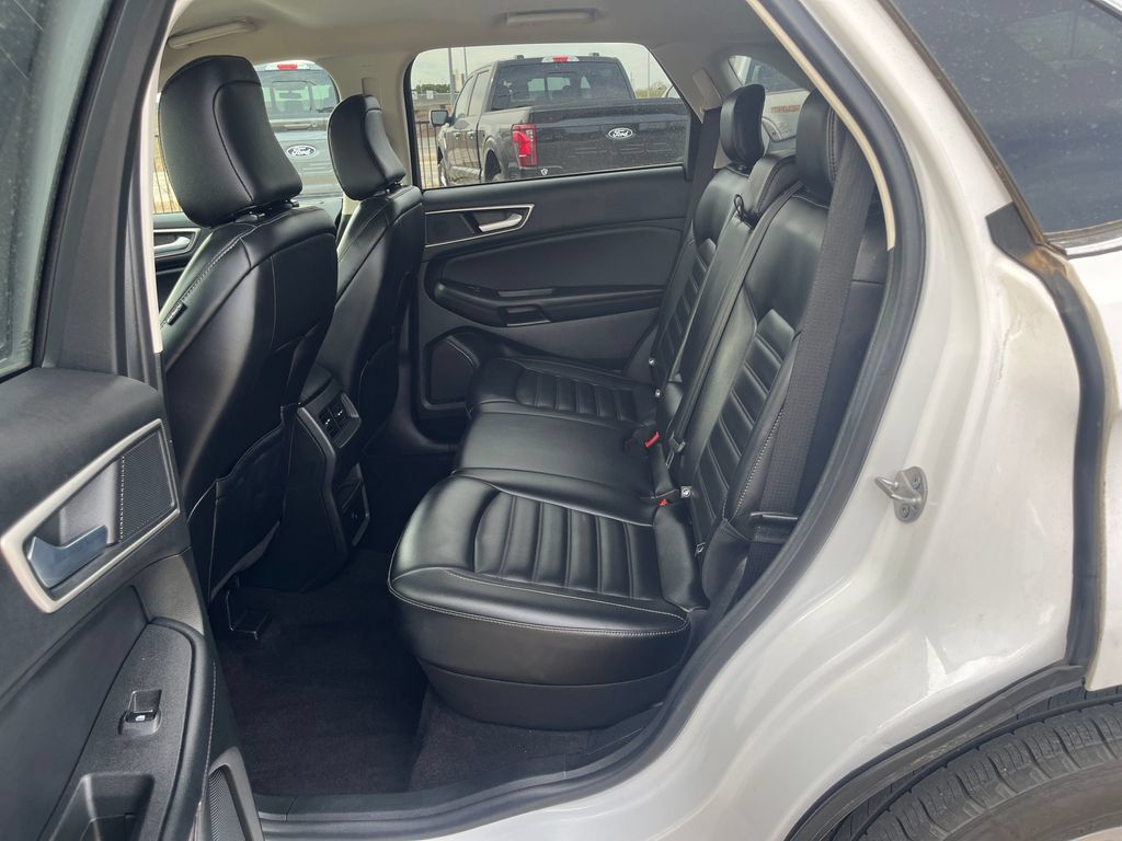 Used 2023 Ford Edge SEL AWD/4WD image 25