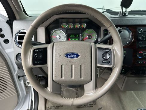 Used 2008 Ford F550 4x4 Crew Cab Super Duty image 17