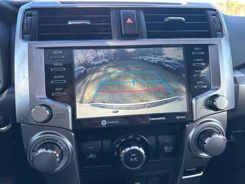 Used 2021 Toyota 4Runner SR5 Premium image 17