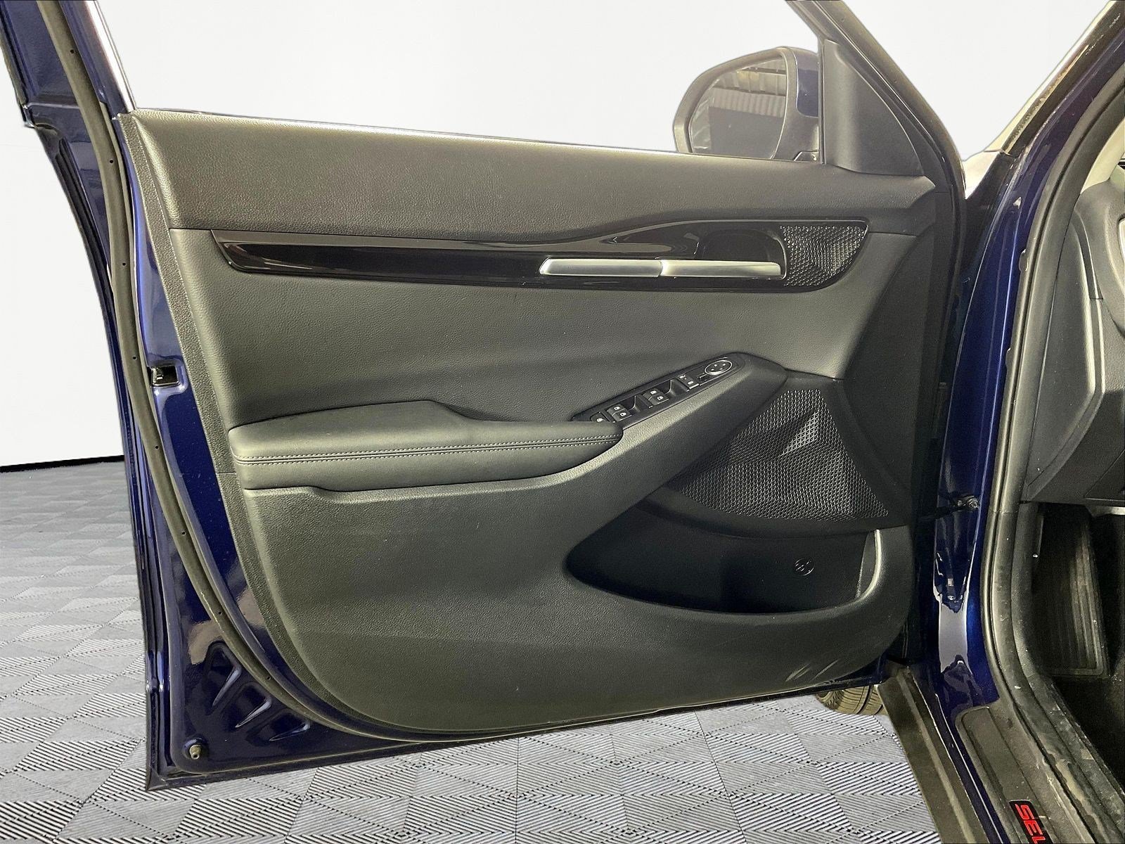 Used 2024 Kia Seltos EX FWD image 20
