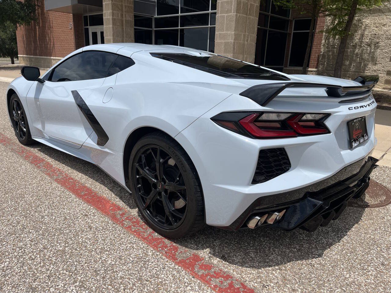 Used 2020 Chevrolet Corvette Stingray Premium Cpe w/ 3LT Preferred Equipment Group RWD image 3