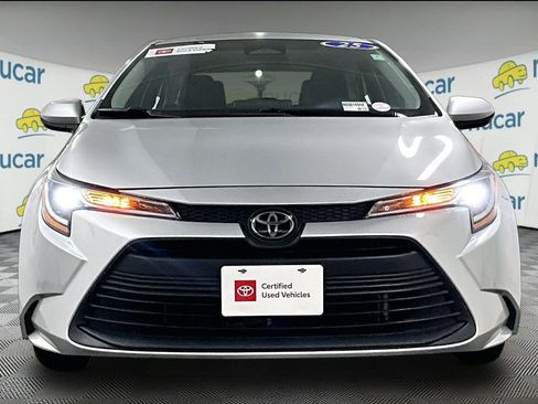 Certified 2025 Toyota Corolla LE FWD image 2