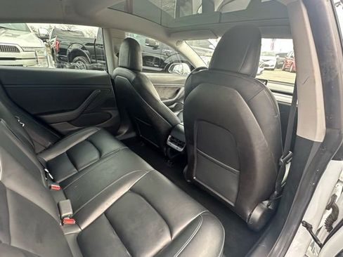 Used 2020 Tesla Model 3 Performance image 17