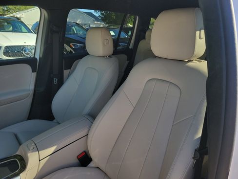 Certified 2025 Mercedes-Benz GLB 250 image 22
