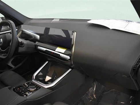 Used 2025 BMW X3 xDrive30i w/ Convenience Package image 13