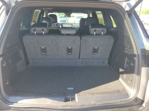 Used 2025 Buick Enclave Preferred w/ Power Package AWD/4WD image 26