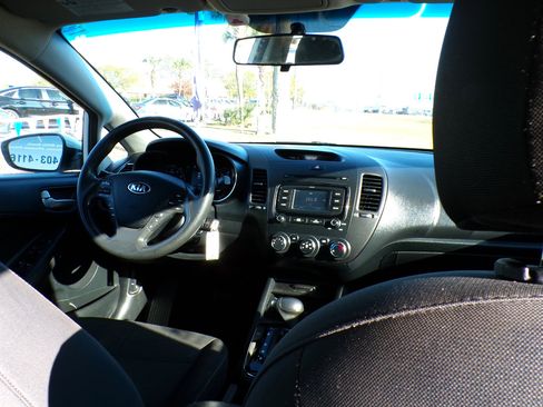 Used 2017 Kia Forte LX w/ LX Popular Package image 24