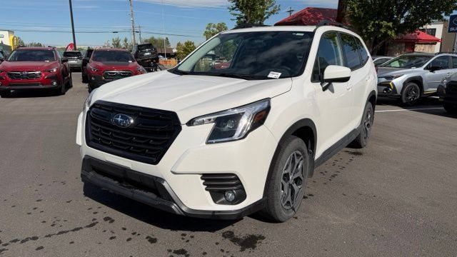 Used 2024 Subaru Forester Premium AWD/4WD image 9
