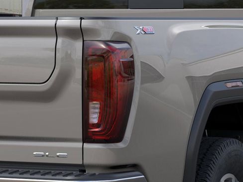 New 2026 GMC Sierra 2500 SLE image 18