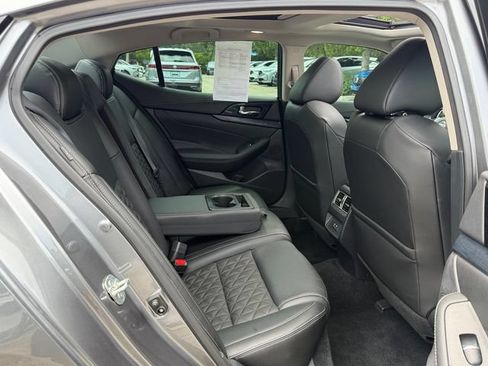 Used 2020 Nissan Maxima Platinum w/ Sport Mat Group FWD image 18