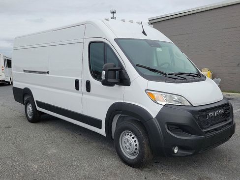 New 2024 RAM ProMaster 3500 w/ Convenience Group image 2