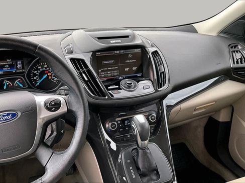 Used 2014 Ford Escape Titanium w/ Equipment Group 401A FWD image 7