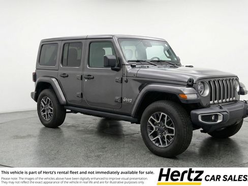 Used 2025 Jeep Wrangler Sahara image 1
