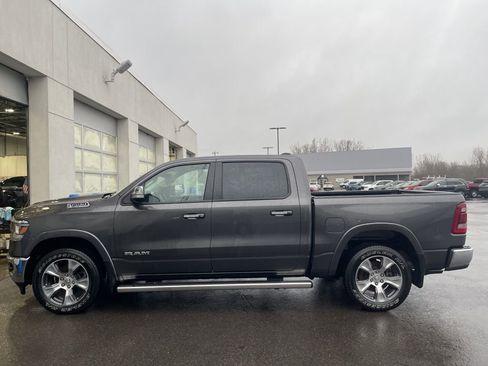 Used 2022 RAM 1500 Laramie AWD/4WD image 4