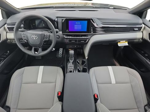 New 2026 Toyota Camry SE image 9