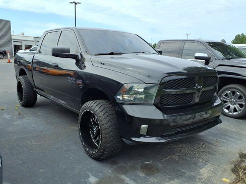 Used 2016 RAM 1500 Express w/ Black Ram 1500 Express Group AWD/4WD image 1