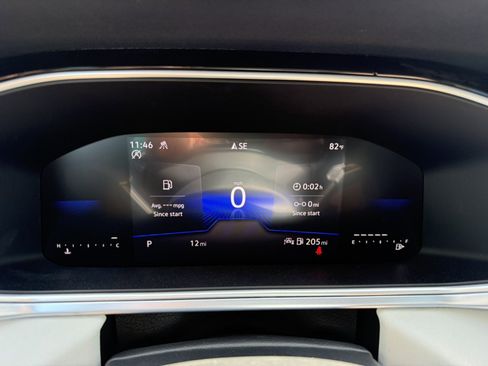New 2026 Volkswagen Taos SE AWD/4WD image 14